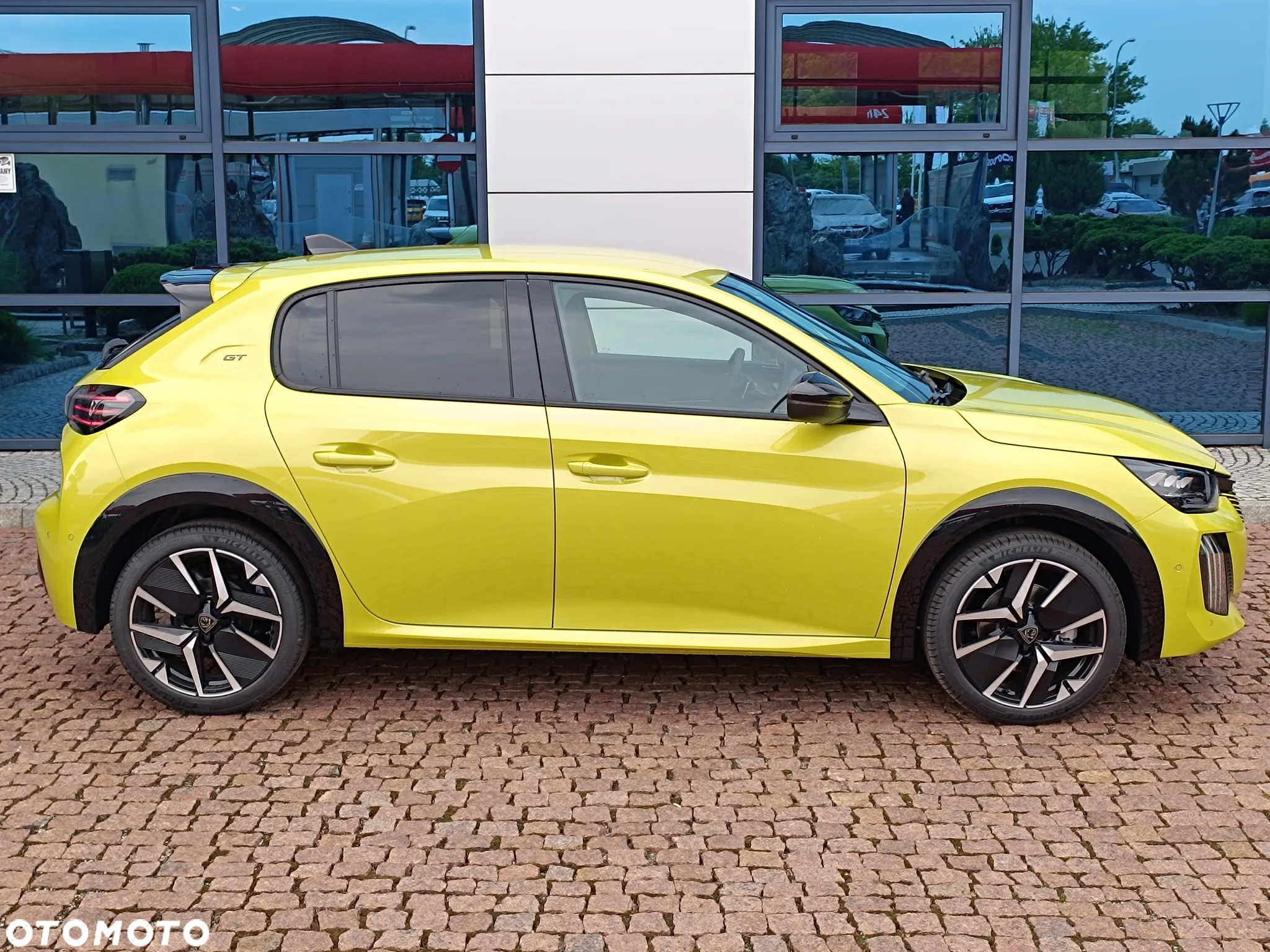 Peugeot 208 1.2 mHEV GT - 7