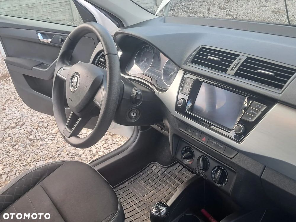 Skoda Fabia - 6