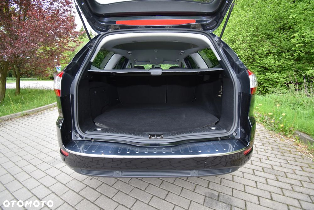 Ford Mondeo - 10