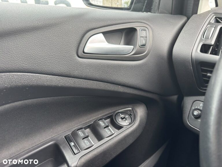 Ford C-Max 2016 photo 5