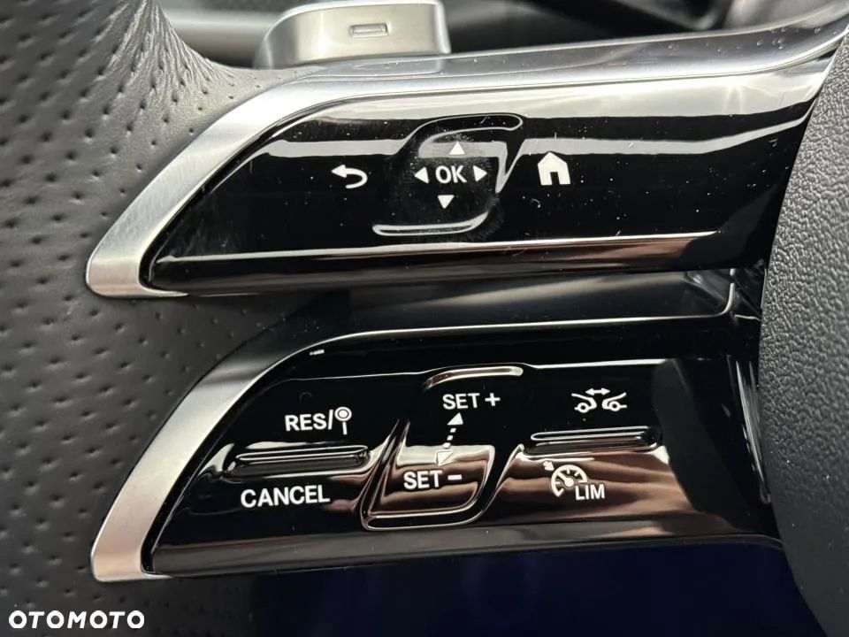 Mercedes-Benz GLC - 14