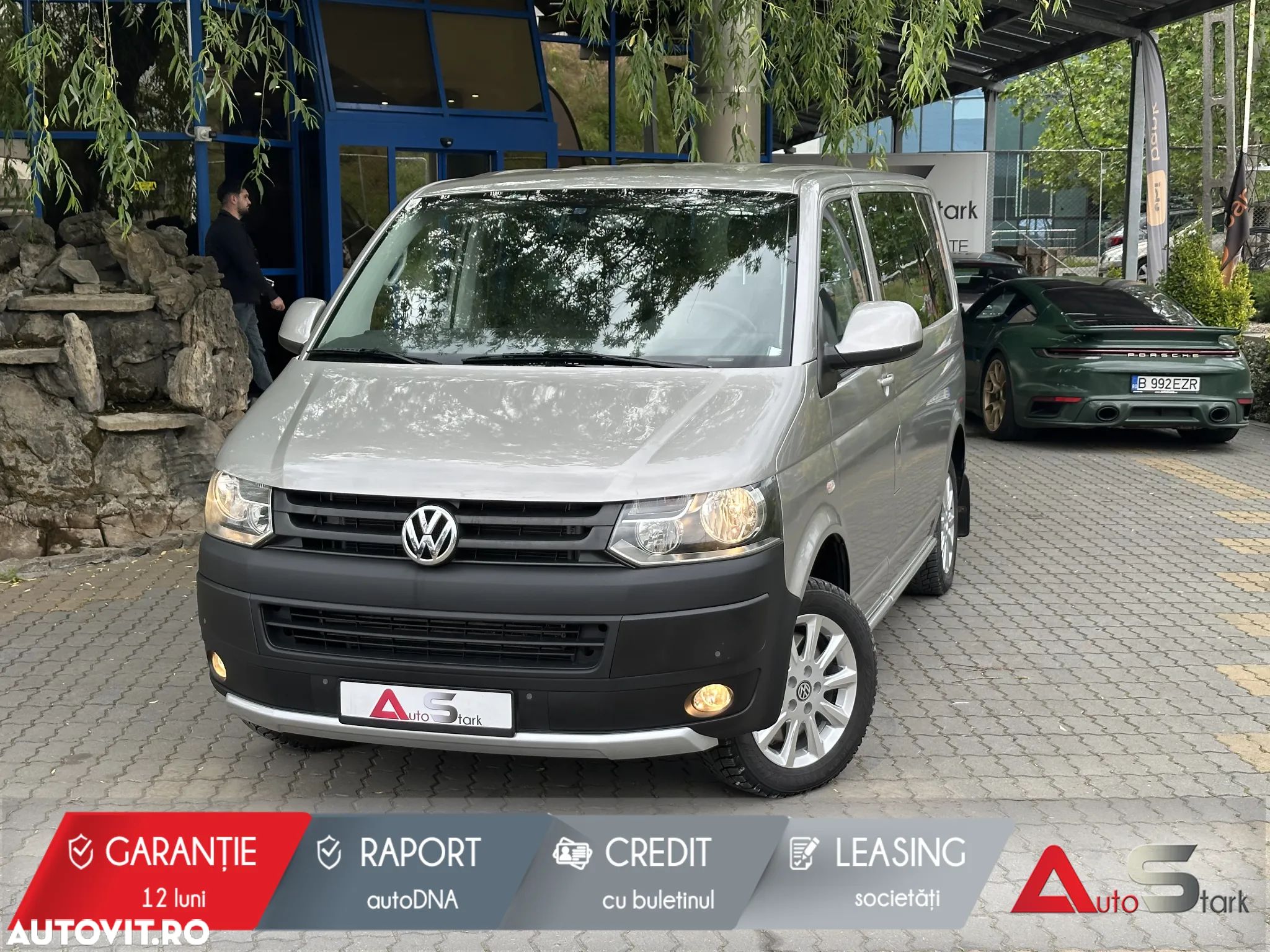 Volkswagen Multivan - 1
