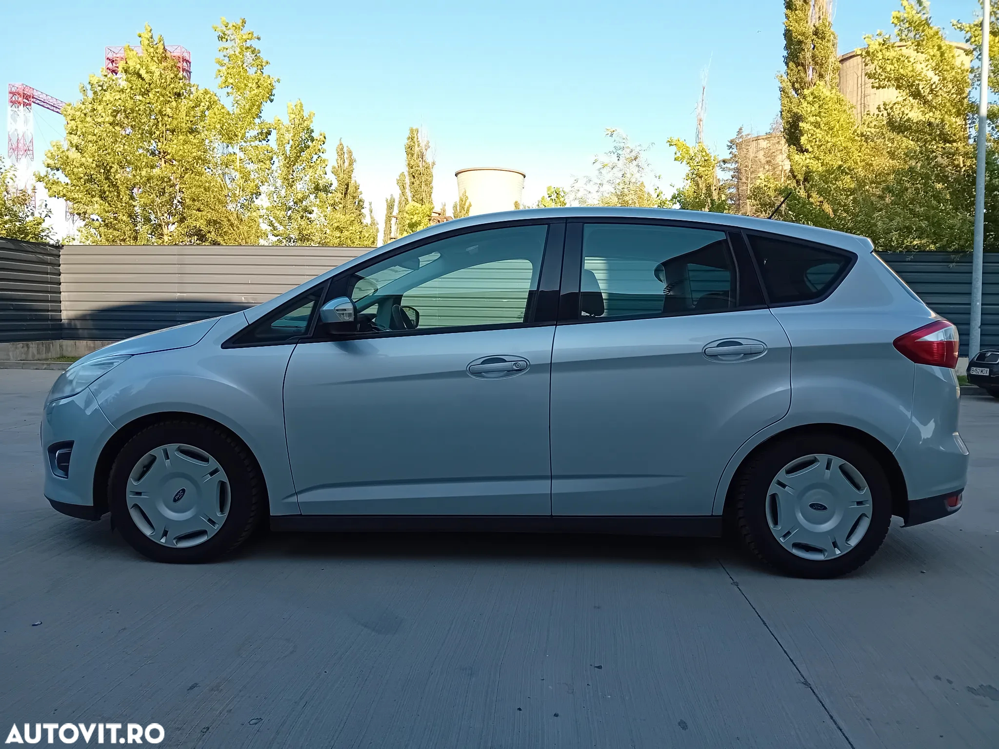 Ford Focus Turnier 1.6 EcoBoost Start-Stopp-System Titanium - 24