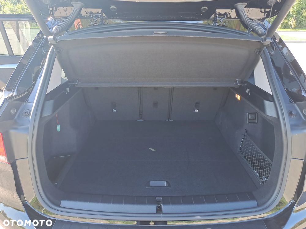 BMW X1 sDrive18i - 11