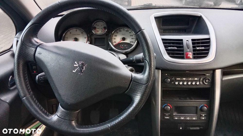 Peugeot 207 - 5