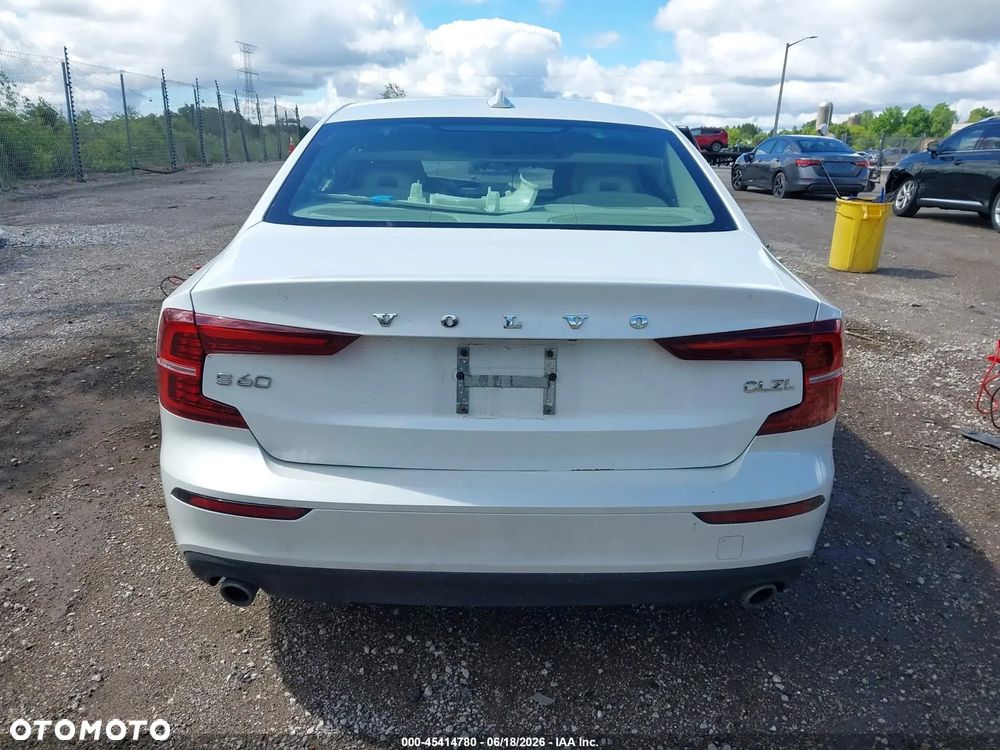 Volvo S60 - 25