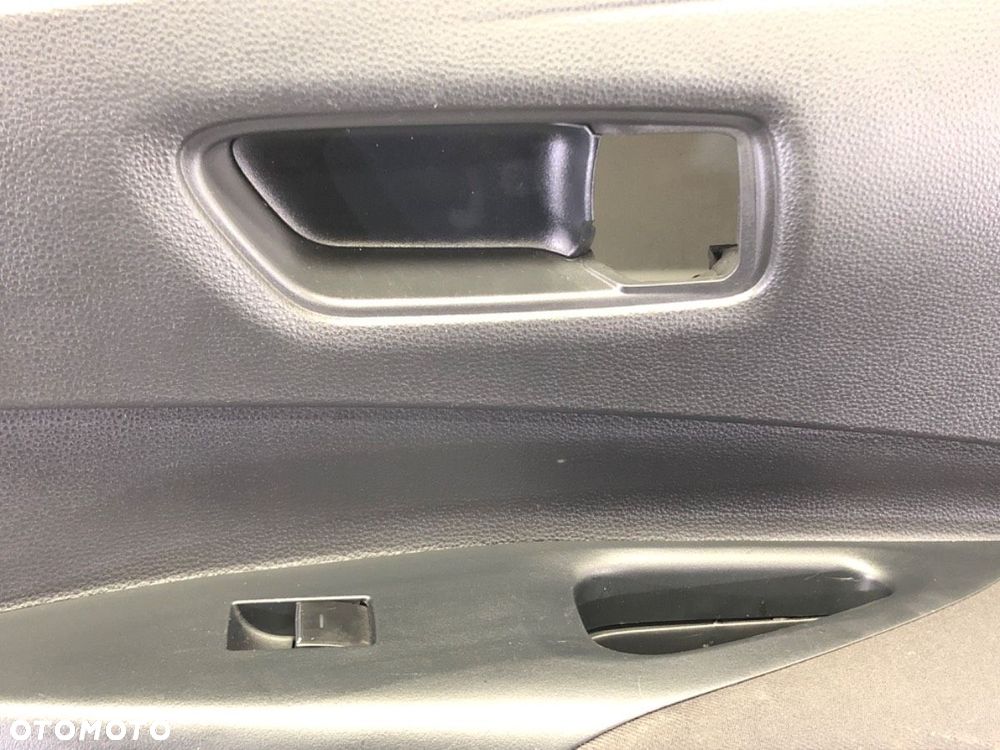 BOCZEK DRZWI PRAWY TYŁ - 51.60 PLN - TOYOTA COROLLA sedan (_E21_) 2019 - 2022 1.8 VVTi Hybrid - 2