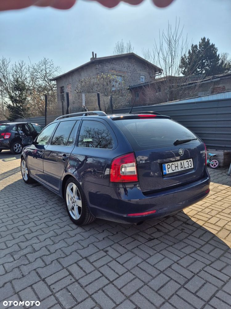 Skoda Octavia 1.6 TDI Elegance DSG - 5