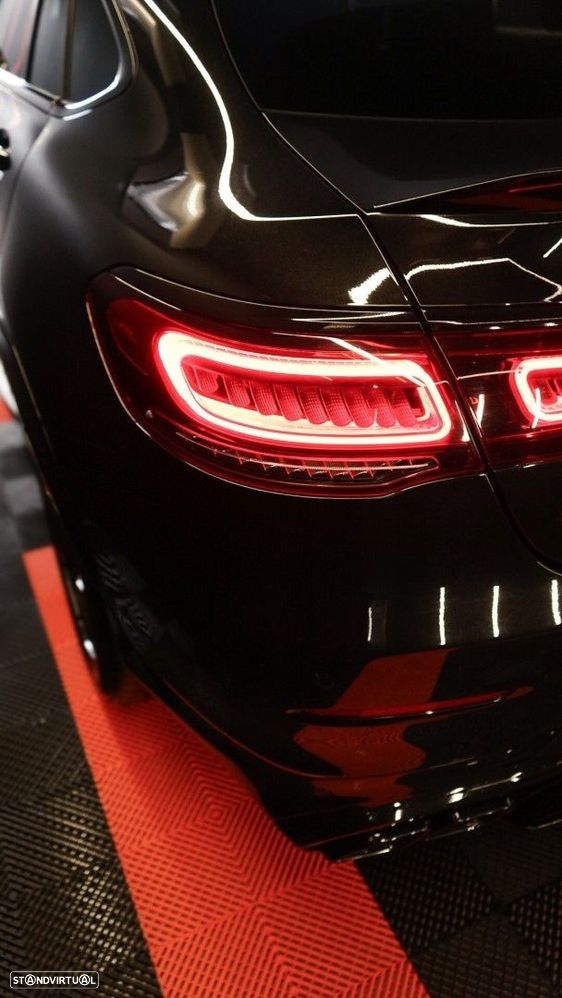 Mercedes-Benz GLC 300 de 4Matic 9G-TRONIC AMG Line - 12