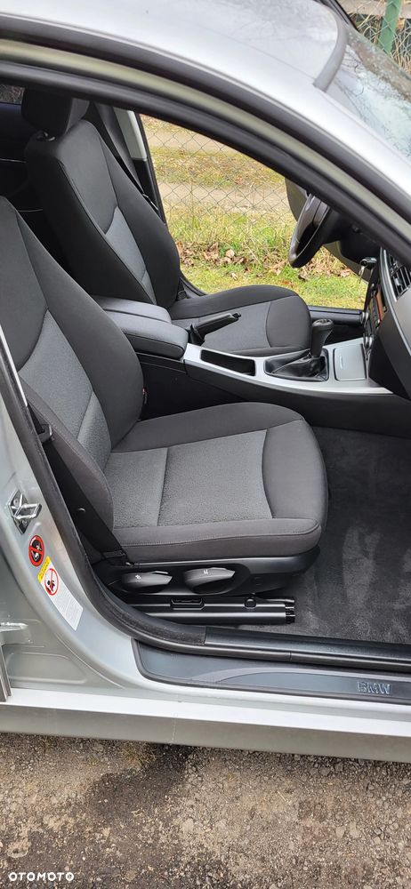 BMW Seria 3 320d DPF - 15