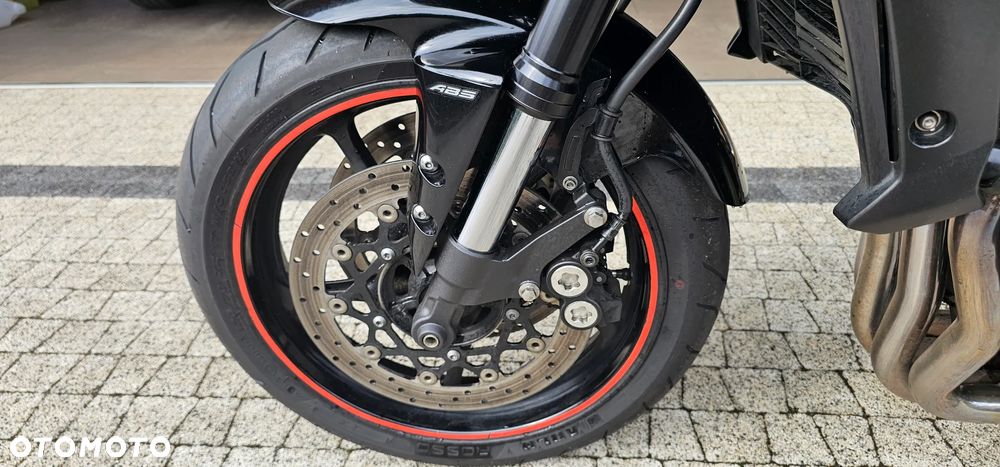 Yamaha FZ - 19
