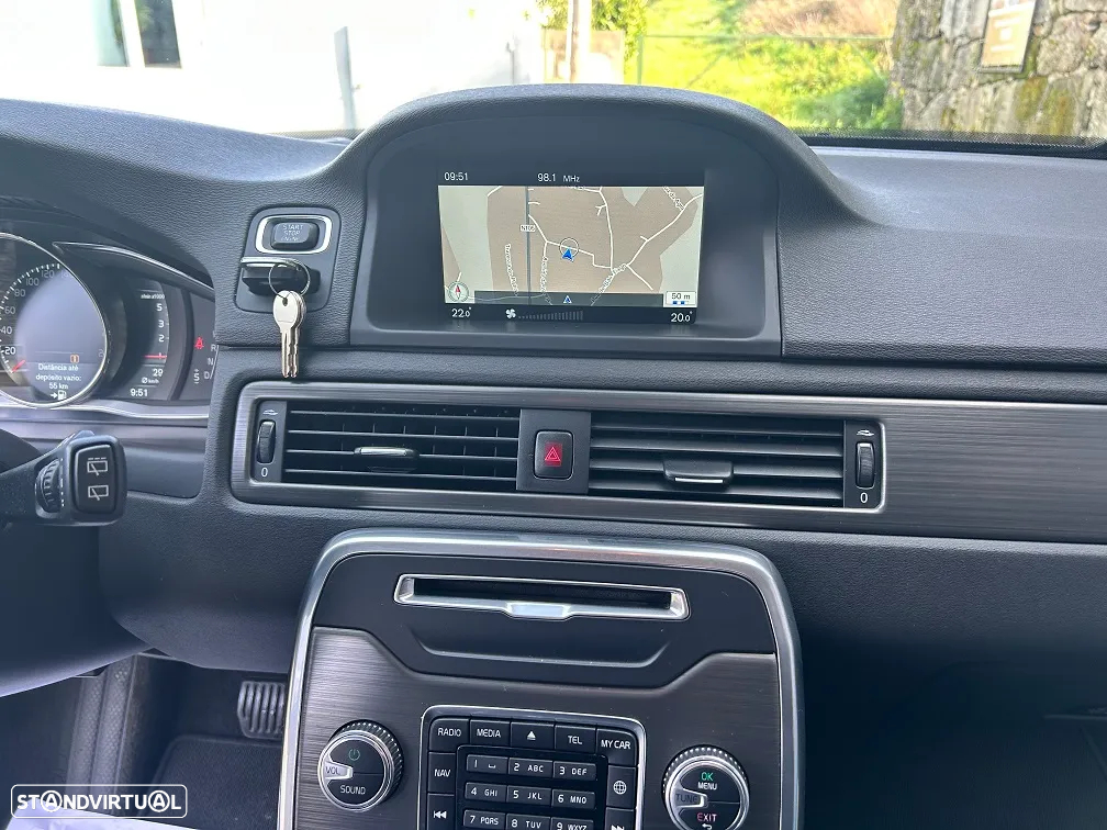 Volvo XC 70 2.0 D4 Summum Dynamic Geartronic - 22