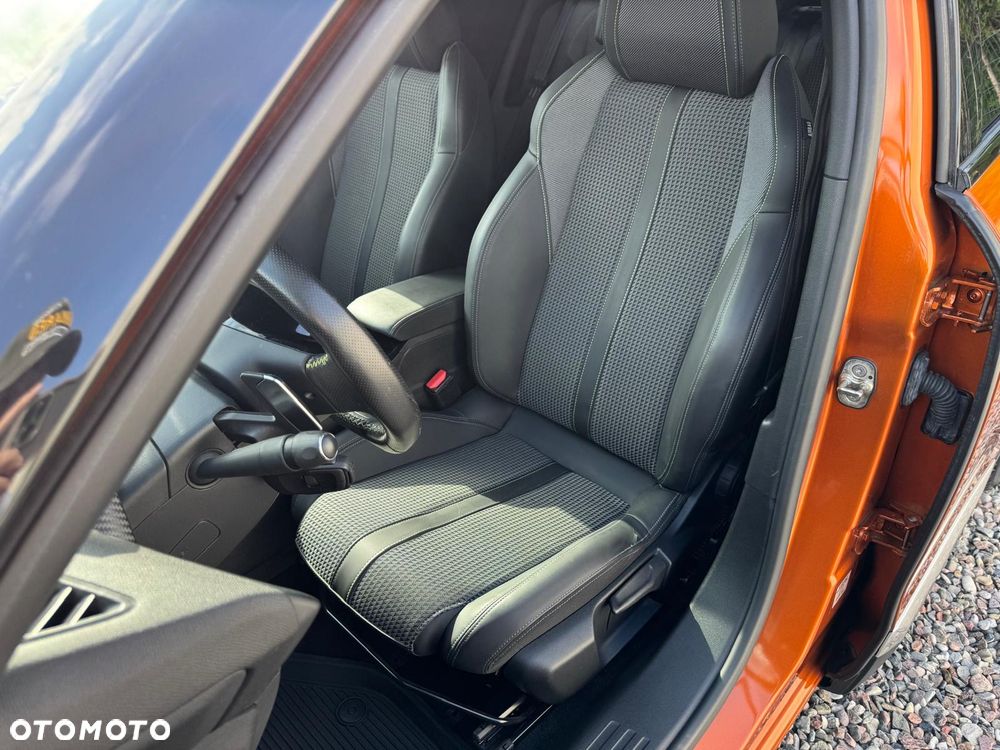Peugeot 2008 1.5 BlueHDi GT S&S EAT8 - 8