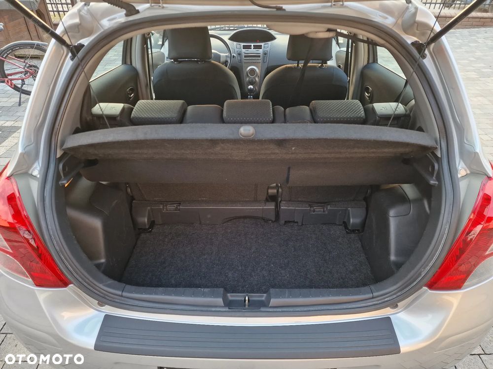 Toyota Yaris 1.33 Luna - 23