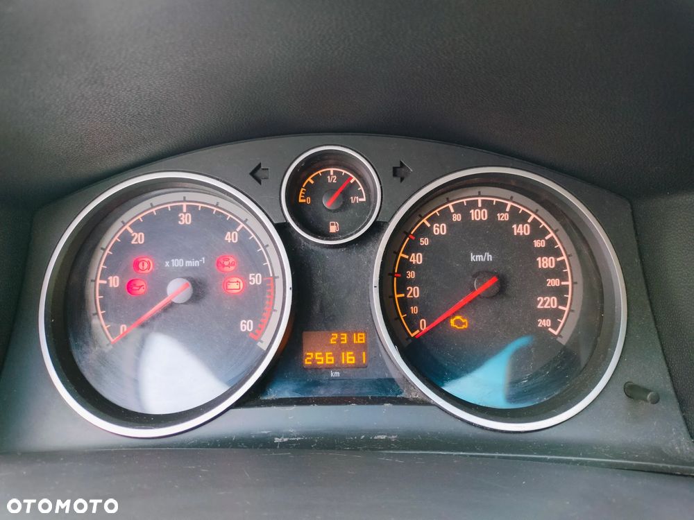 Opel Astra 1.7 CDTI - 12