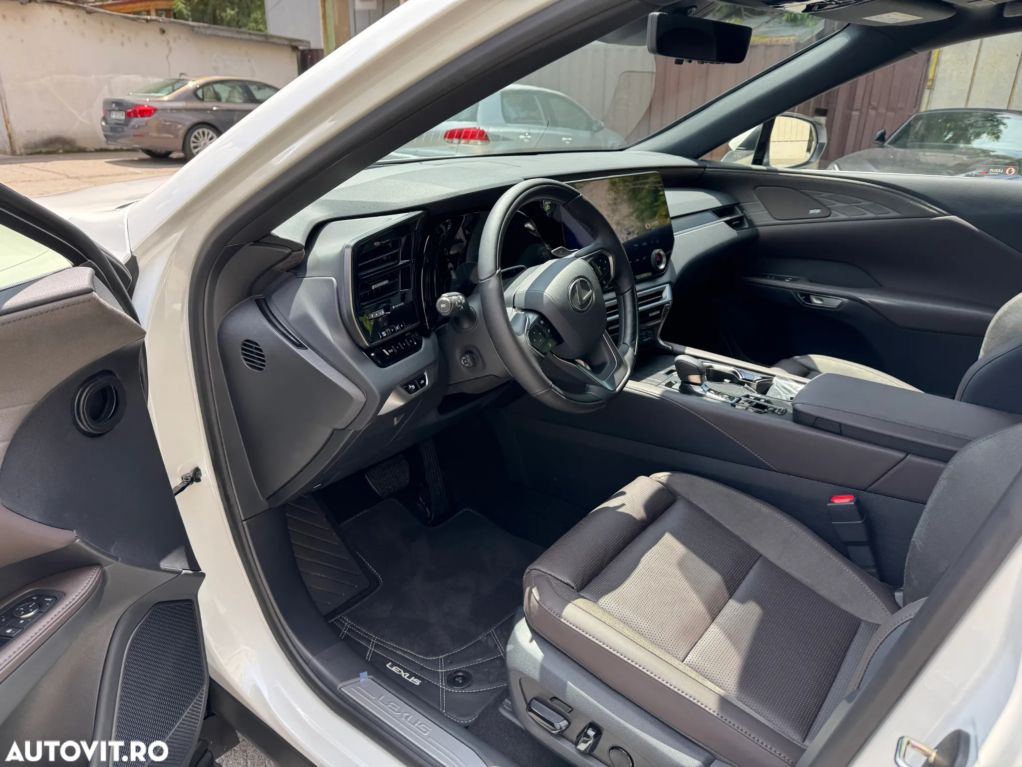 Lexus Seria RX 450h+ (Plug-in-Hybrid) Luxury Line - 30