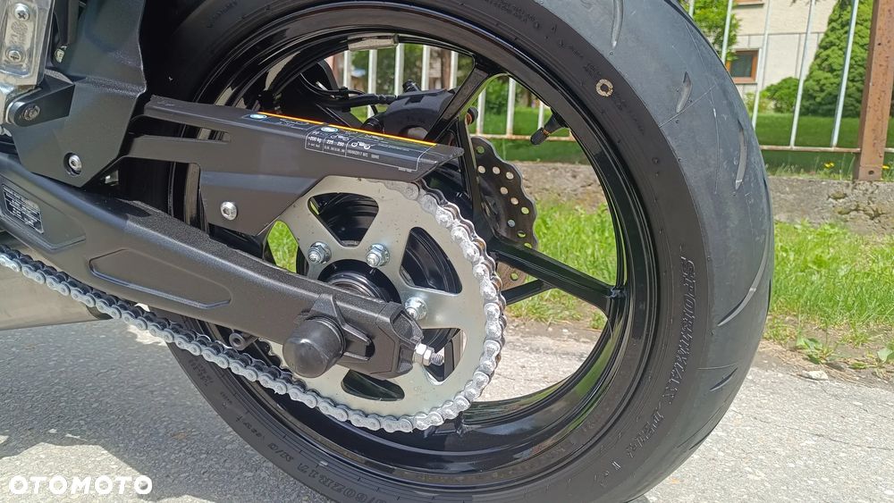 Kawasaki Z 650 - 11