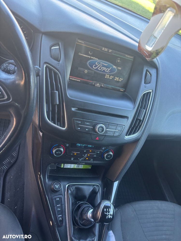 Ford Focus 1.5 TDCi DPF Start-Stopp-System Titanium - 26