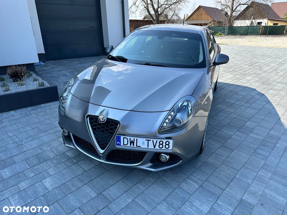 Alfa Romeo Giulietta 1.6 JTDM Super - 1