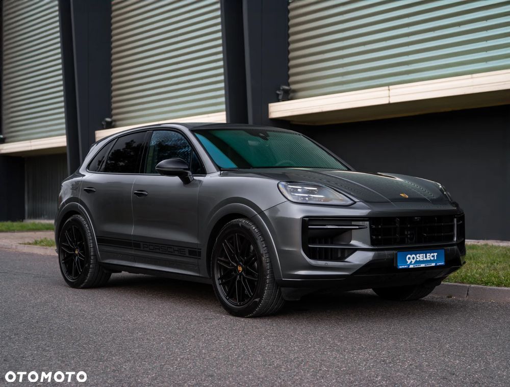 Porsche Cayenne Coupe GTS - 7