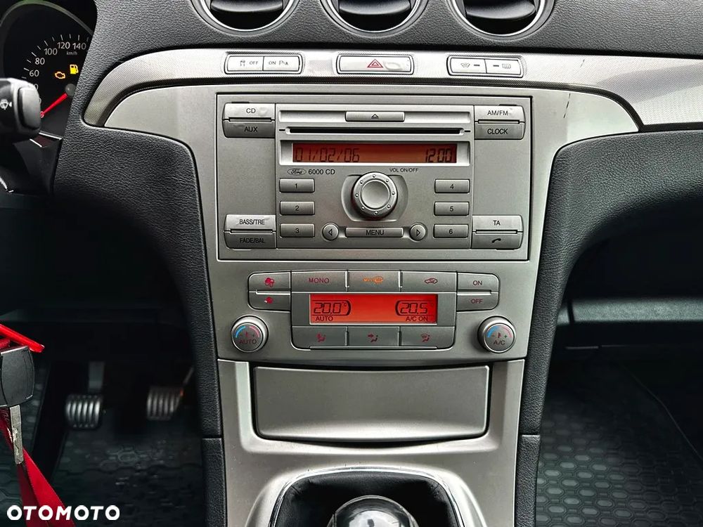Ford S-Max 2.0 Titanium - 16