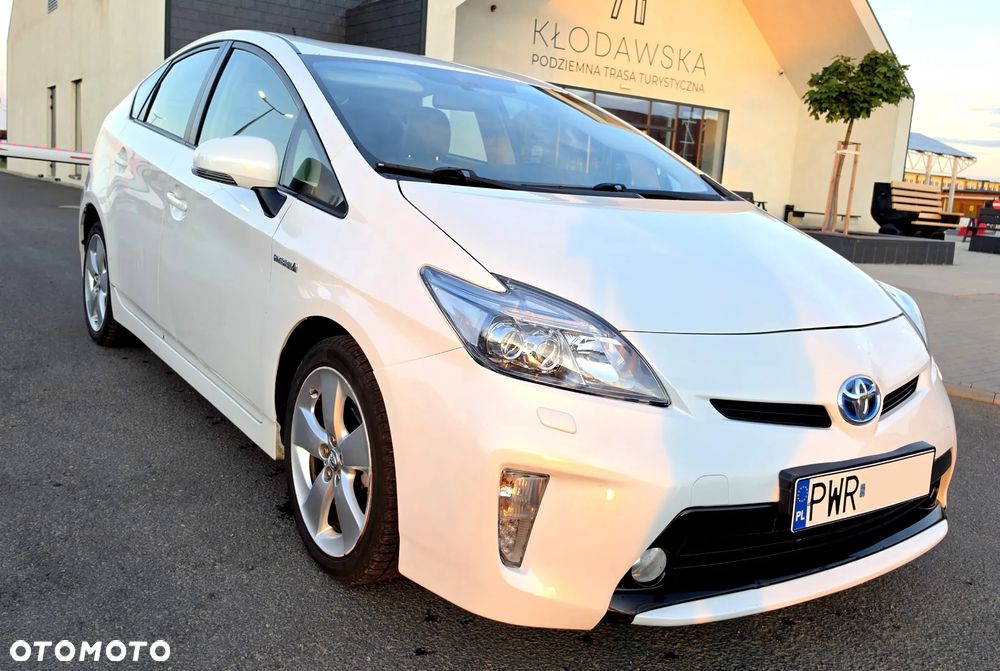 Toyota Prius 1.8 HSD Active - 11