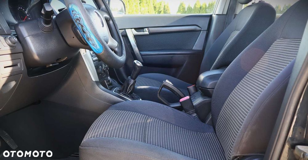 Chevrolet Captiva - 16