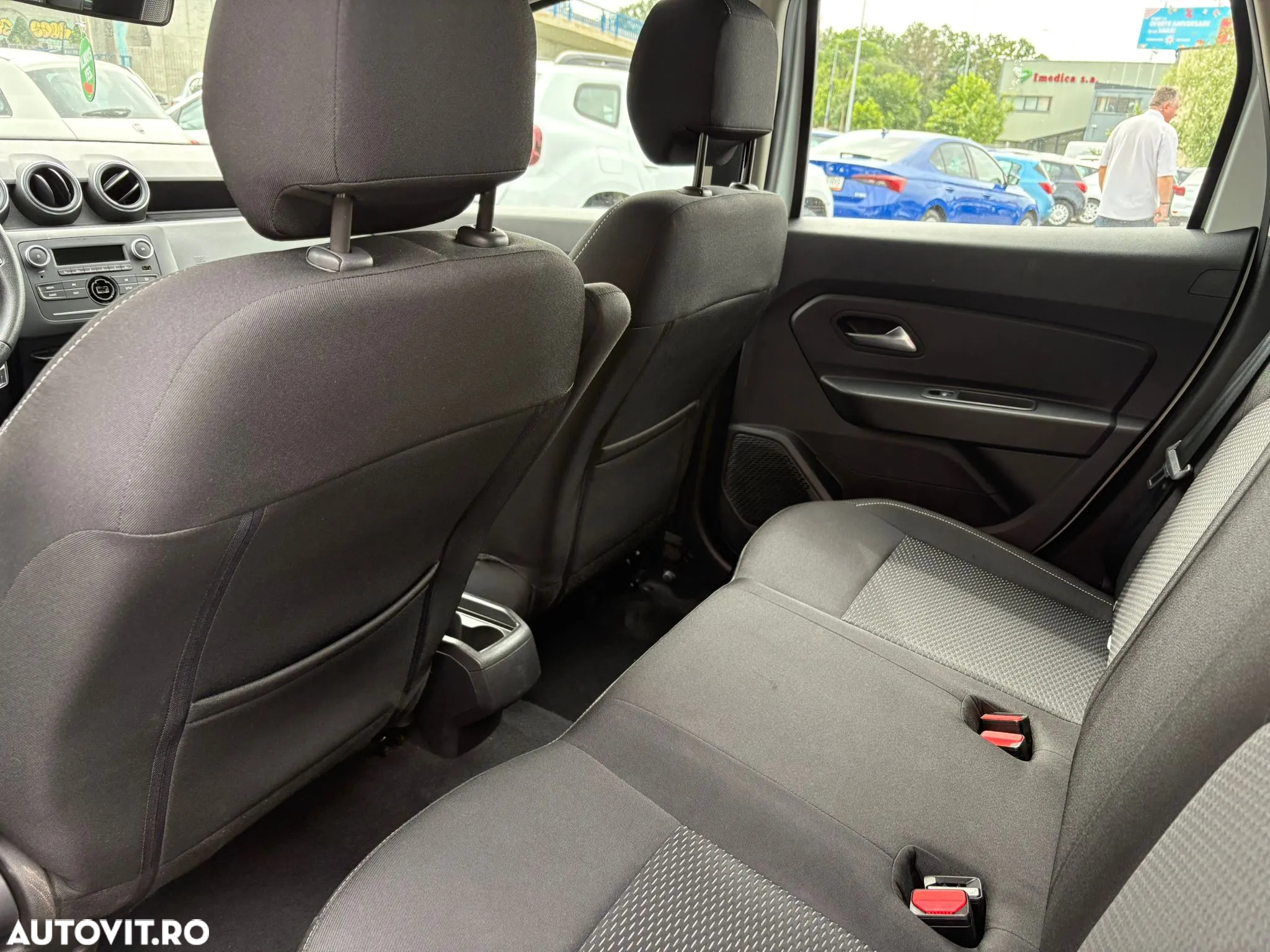 Dacia Duster 1.5 Blue dCi 4WD Comfort - 9