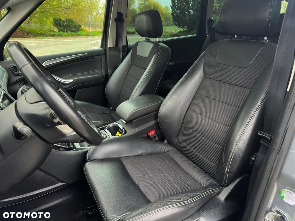 Ford S-Max 2.0 TDCi DPF Titanium - 17