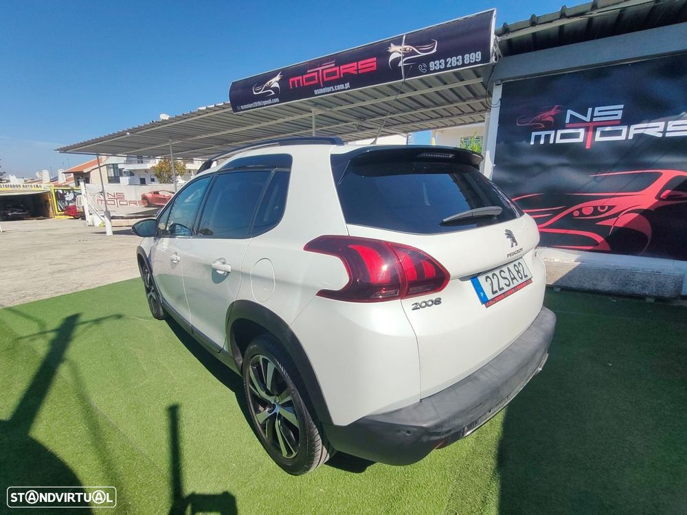 Peugeot 2008 1.2 PureTech GT Line - 3