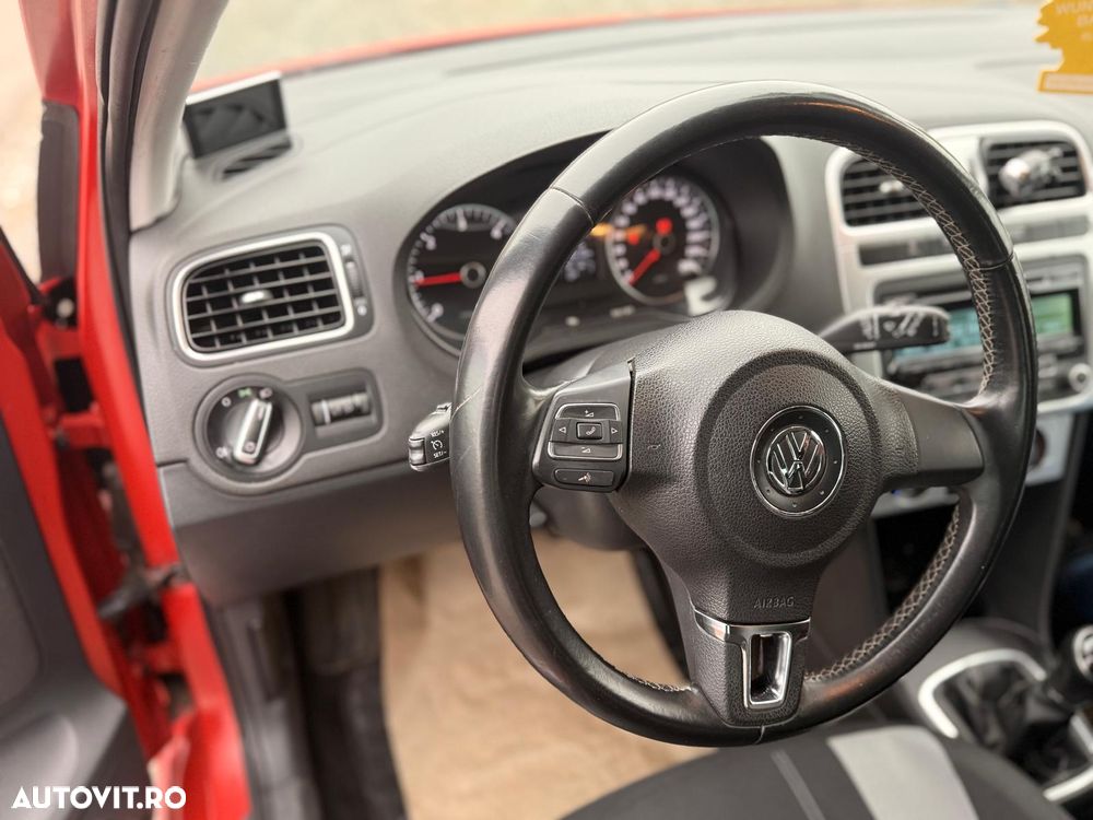 Volkswagen Polo - 12