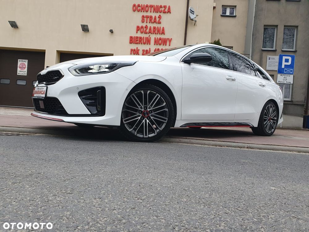Kia ProCeed 1.6 T-GDI GT - 33