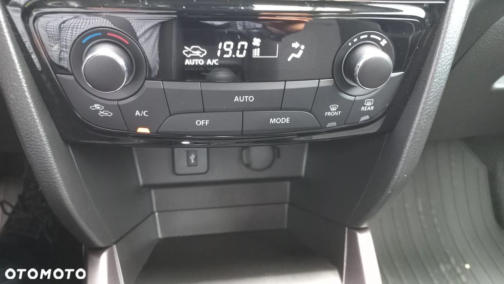 Suzuki Vitara 1.4 Boosterjet mHEV Premium Plus 2WD - 37