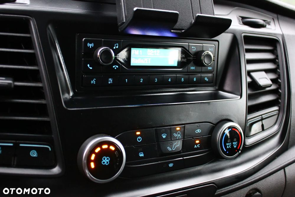 Ford TRANSIT BRYGADÓWKA 2.0 TDCI 130KM 7 OSÓB PAKA PLANDEKA OŚWIETLENIE ROBOCZE - 17