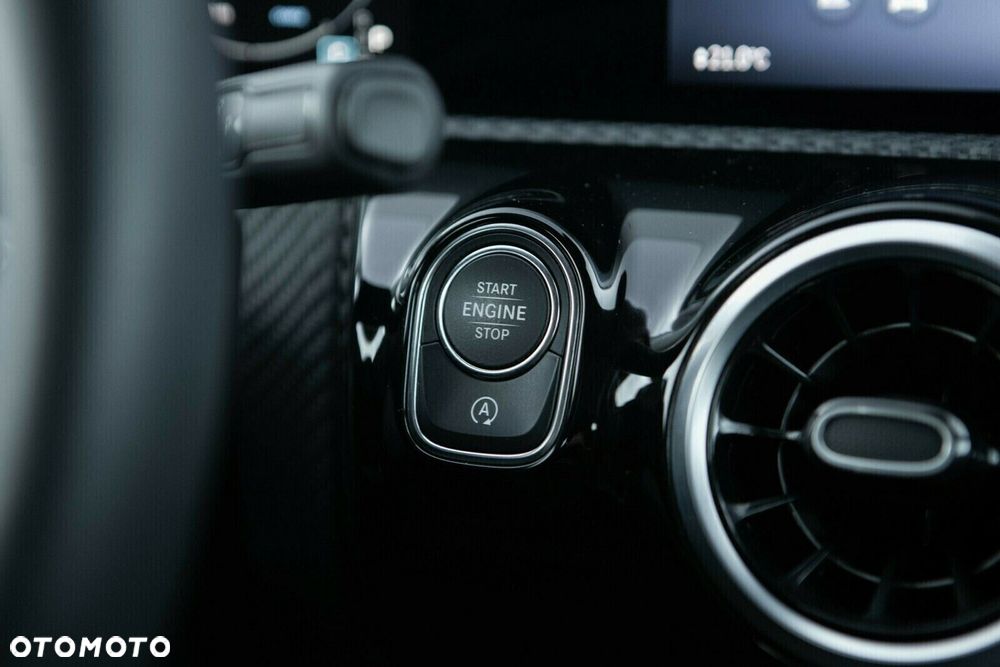 Mercedes-Benz CLA 200 mHEV 7G-DCT - 26
