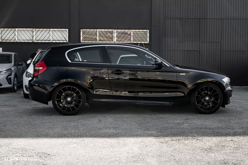 BMW 118 d Pack M - 4