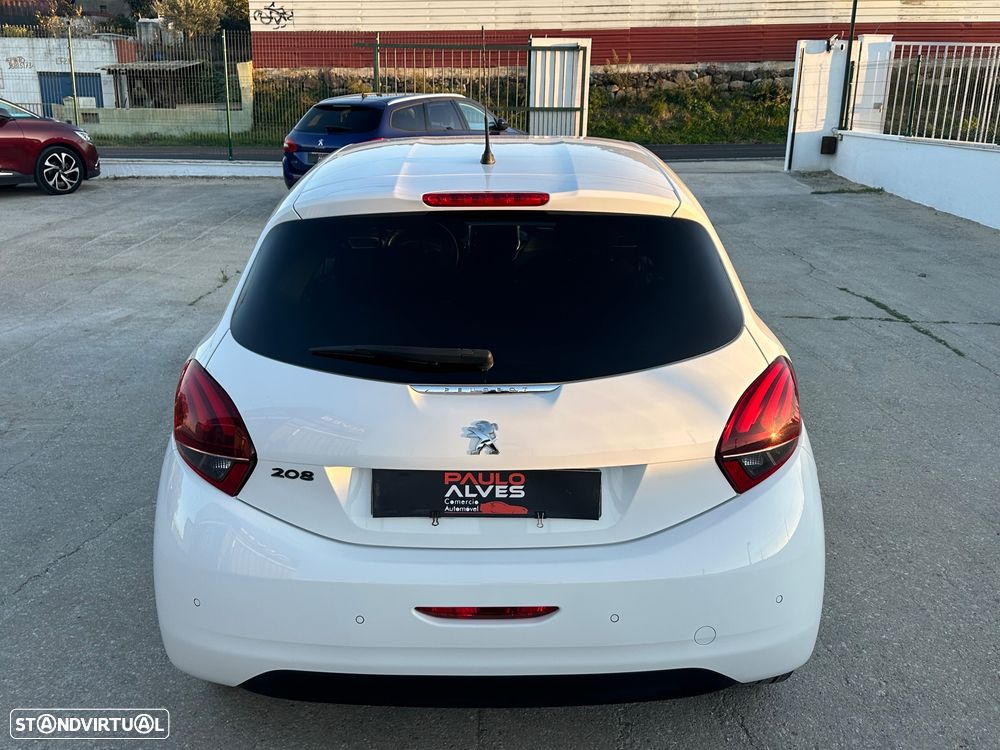 Peugeot 208 1.6 BlueHDi Style - 6