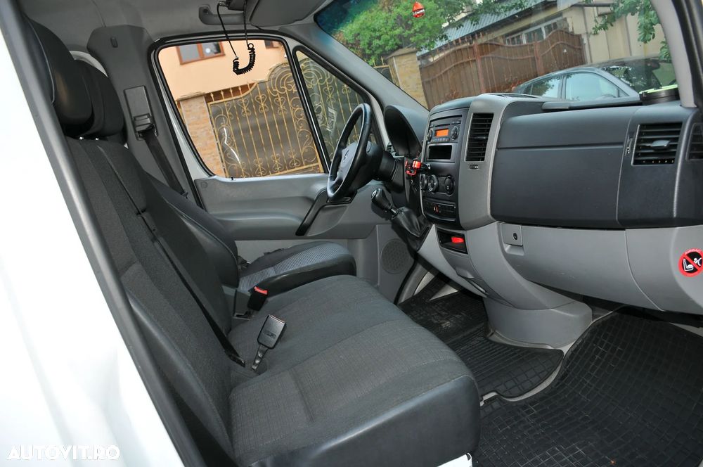 Mercedes-Benz Sprinter - 9