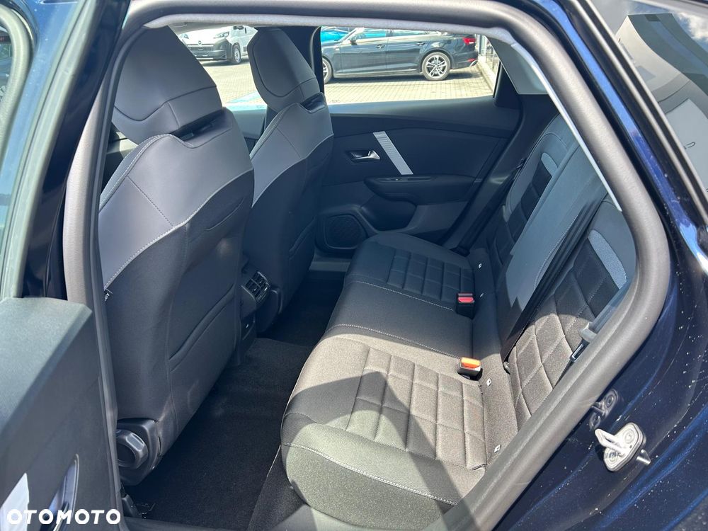 Citroën C4X 1.2 mHEV Plus eDCT6 - 9