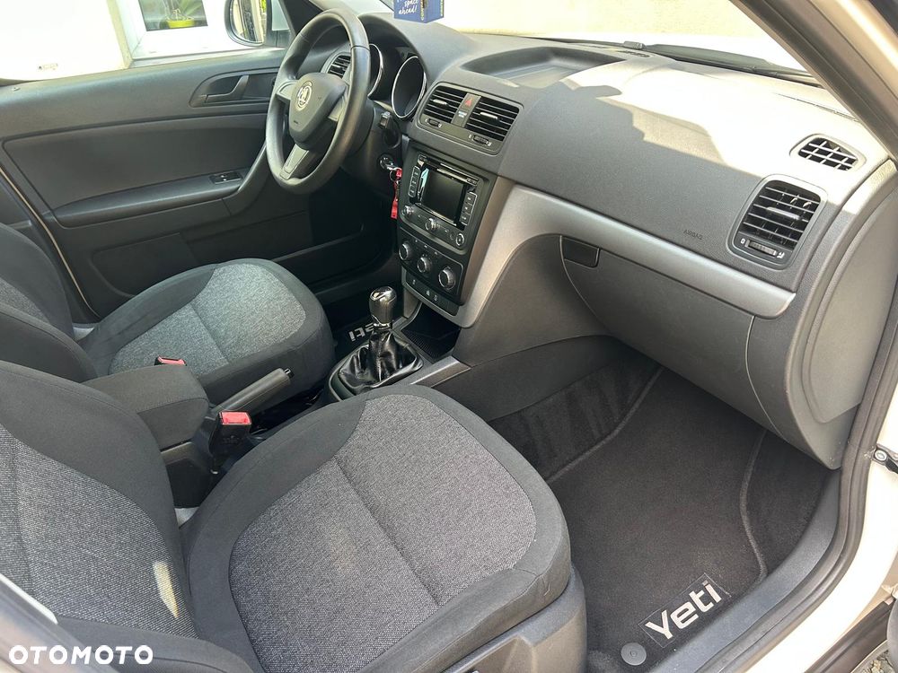 Skoda Yeti Outdoor 2.0 TDI 4x4 Cool Edition - 4
