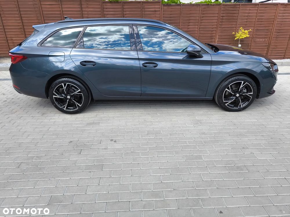 Seat Leon Sportstourer 2.0 TDI DSG Style - 6