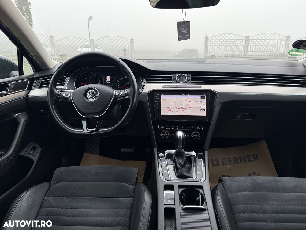 Volkswagen Passat Variant 2.0 TDI SCR DSG BlueMotion Highline - 3