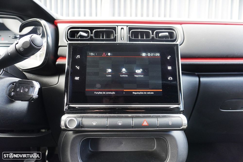 Citroën C3 1.2 PureTech Shine - 43