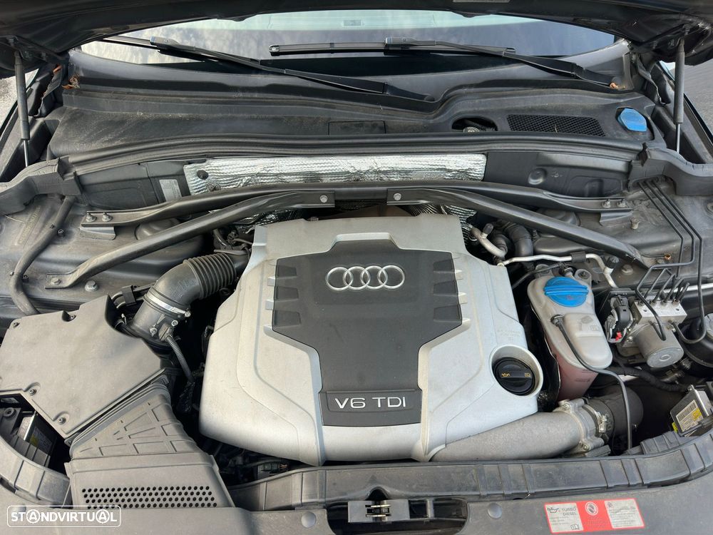 Audi Q5 3.0 TDI S-line S-tronic - 11