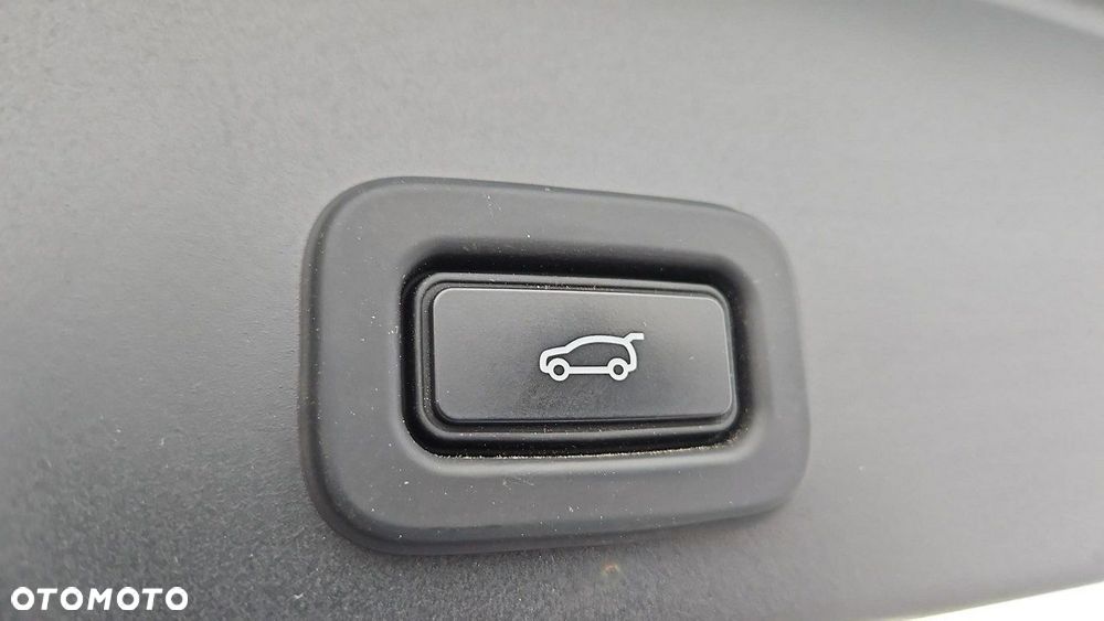 Land Rover Range Rover Evoque - 24