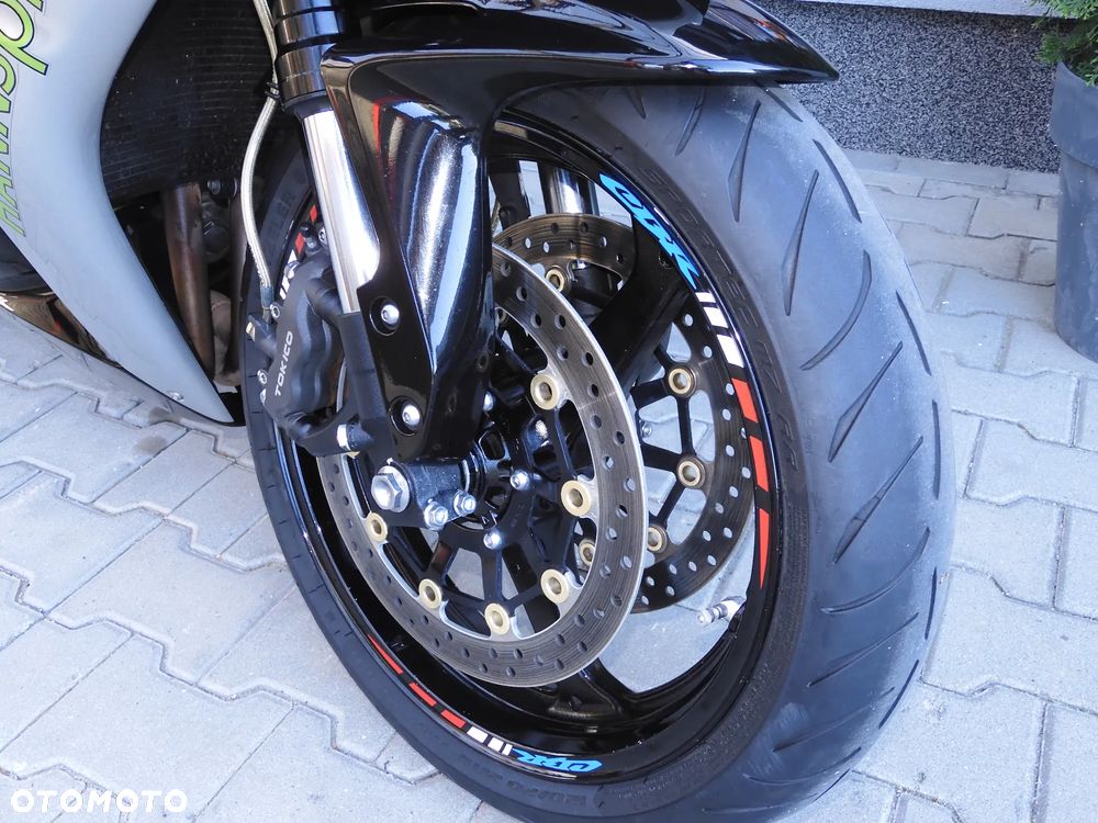 Honda CBR - 3