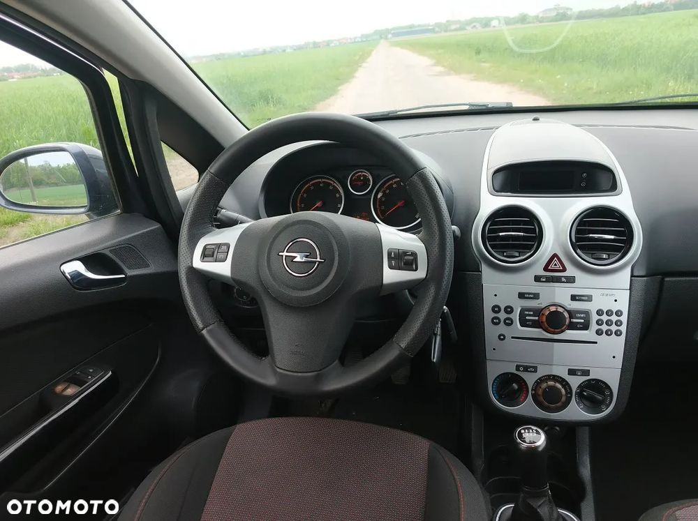 Opel Corsa 1.4 16V Enjoy - 26