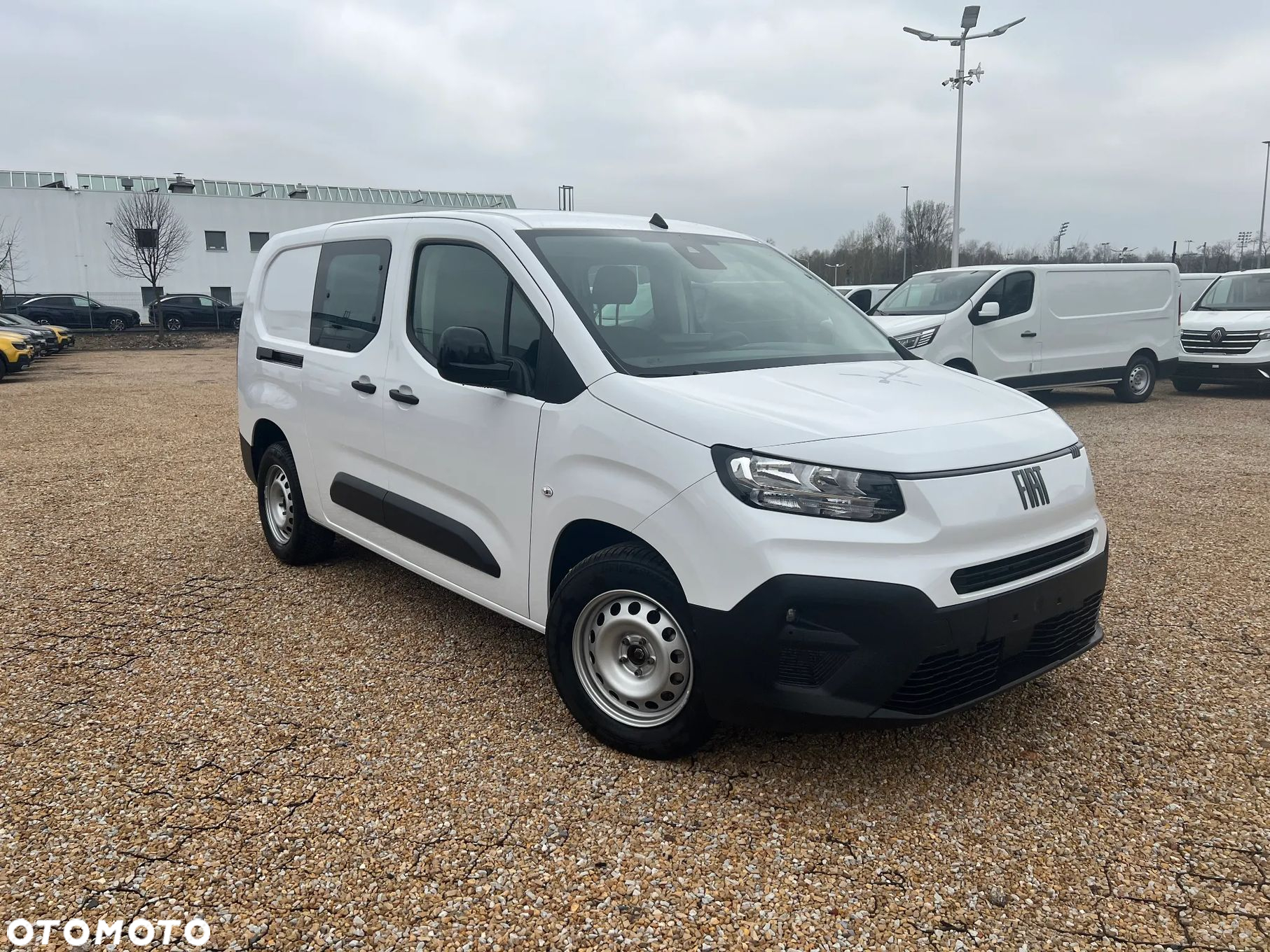 Fiat Doblo Maxi 5 miejsc - 4