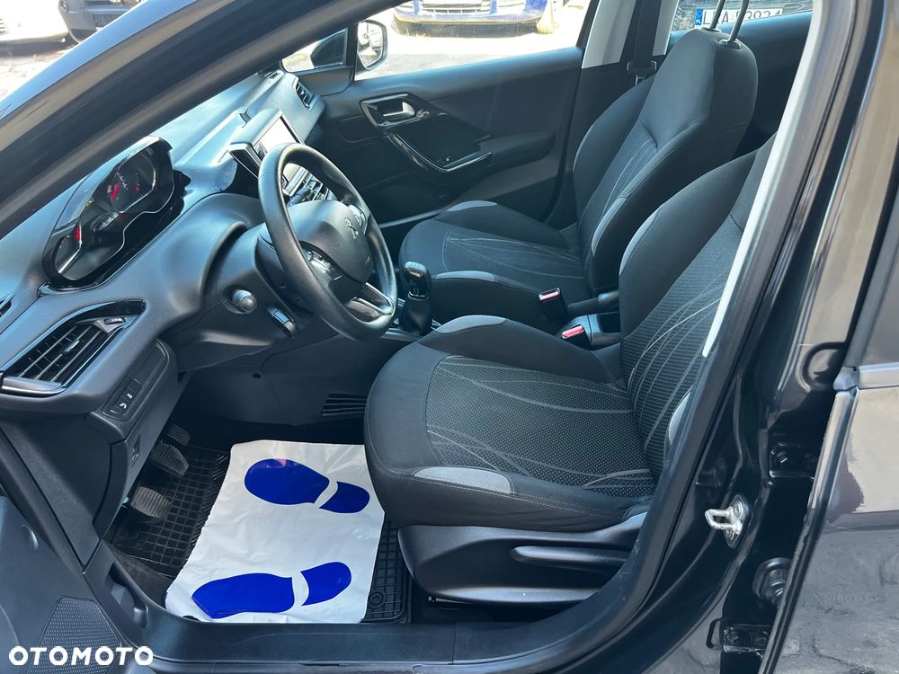 Peugeot 208 1.4 VTi Active - 14