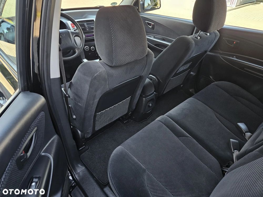 Hyundai Tucson 2.0 4WD GLS - 24